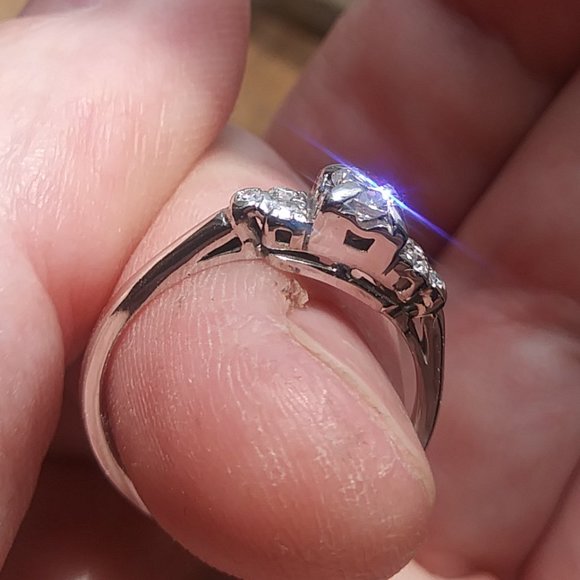 Diamond Ring with 14k White Gold, Certification Included - Picture 15 of 15